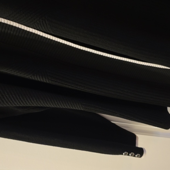 Love Scarlett Cardigan - Picture 3 of 3